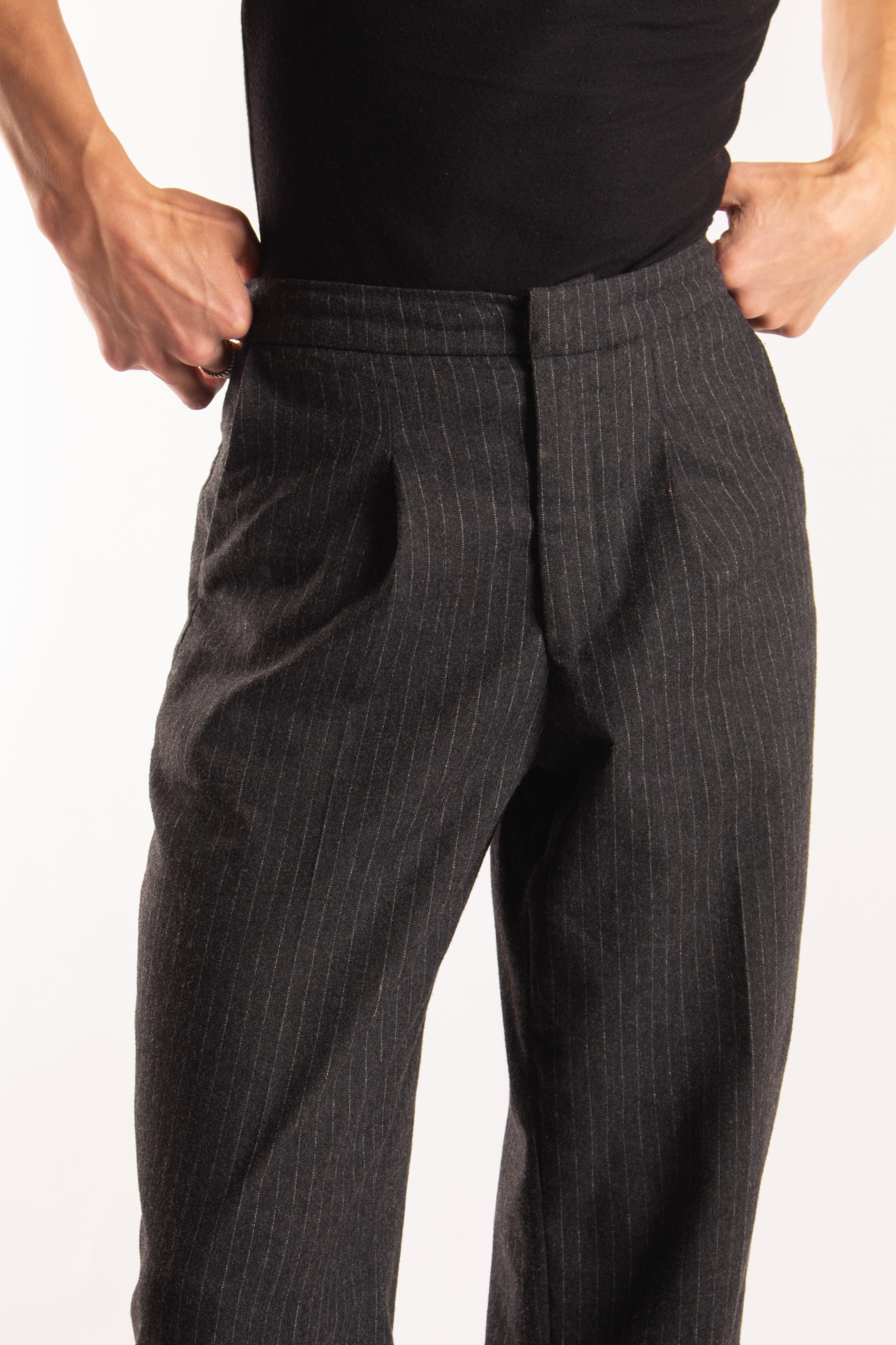 Relaxed Trousers 02 3